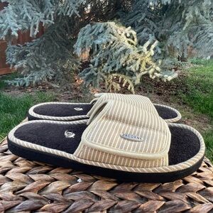 NEW Acorn Natural Striped Spa Slipper Adjustable Indoor-Outdoor Slide Sandals